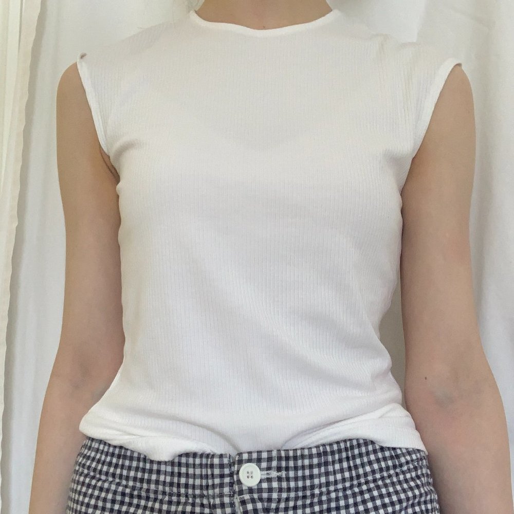 🤍White Mock Neck Tank Top🤍